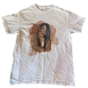 Aaliyah Graphic Tee Ripple Junction Musician Singer R&B Adult Sz.‎ Medium Y2K